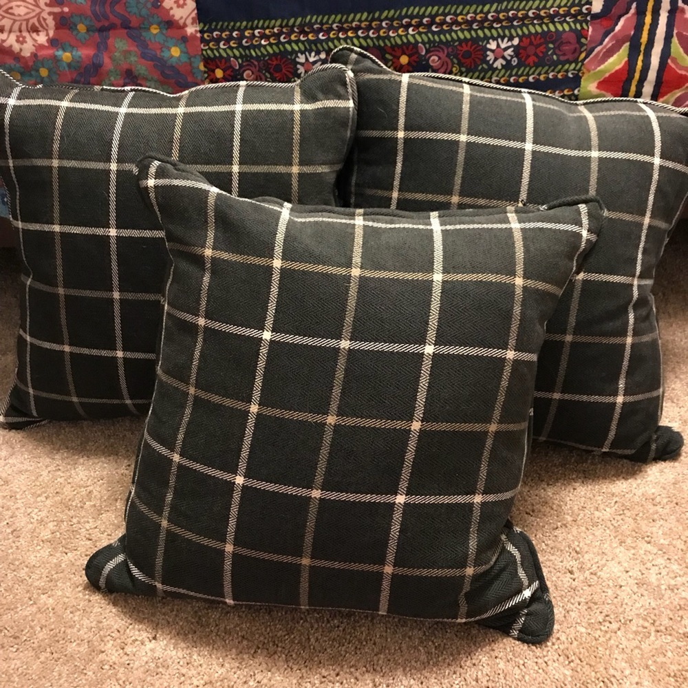 3 pillows